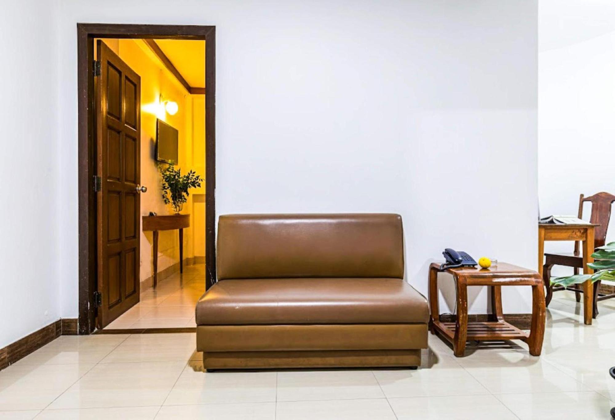 Howard Square Boutique Hotel Bangkok Extérieur photo