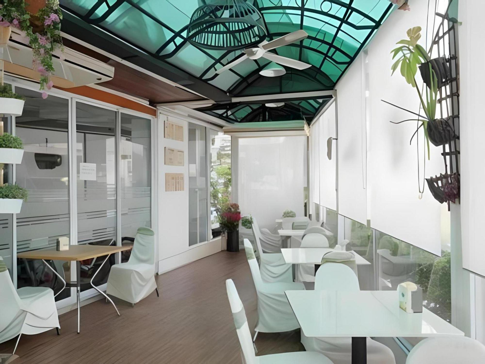Howard Square Boutique Hotel Bangkok Extérieur photo